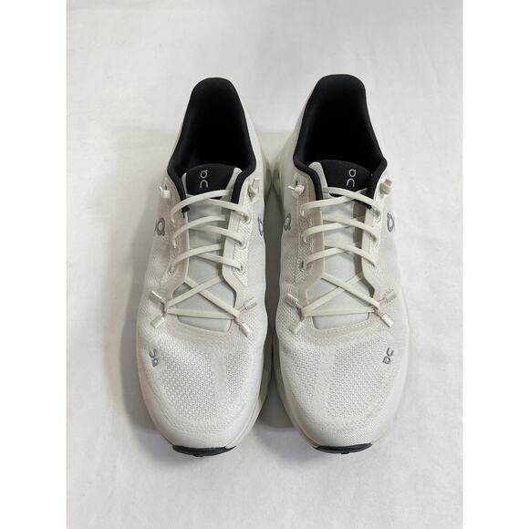 On Cloudtilt Low Top White Polyester Sneakers Size 9 *FIRM ON PRICE. - Picture 4 of 6